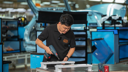 探秘嵐圖世界級4.0數(shù)字工廠 田亮李銳首開汽車品牌最大盲盒的數(shù)字化基石